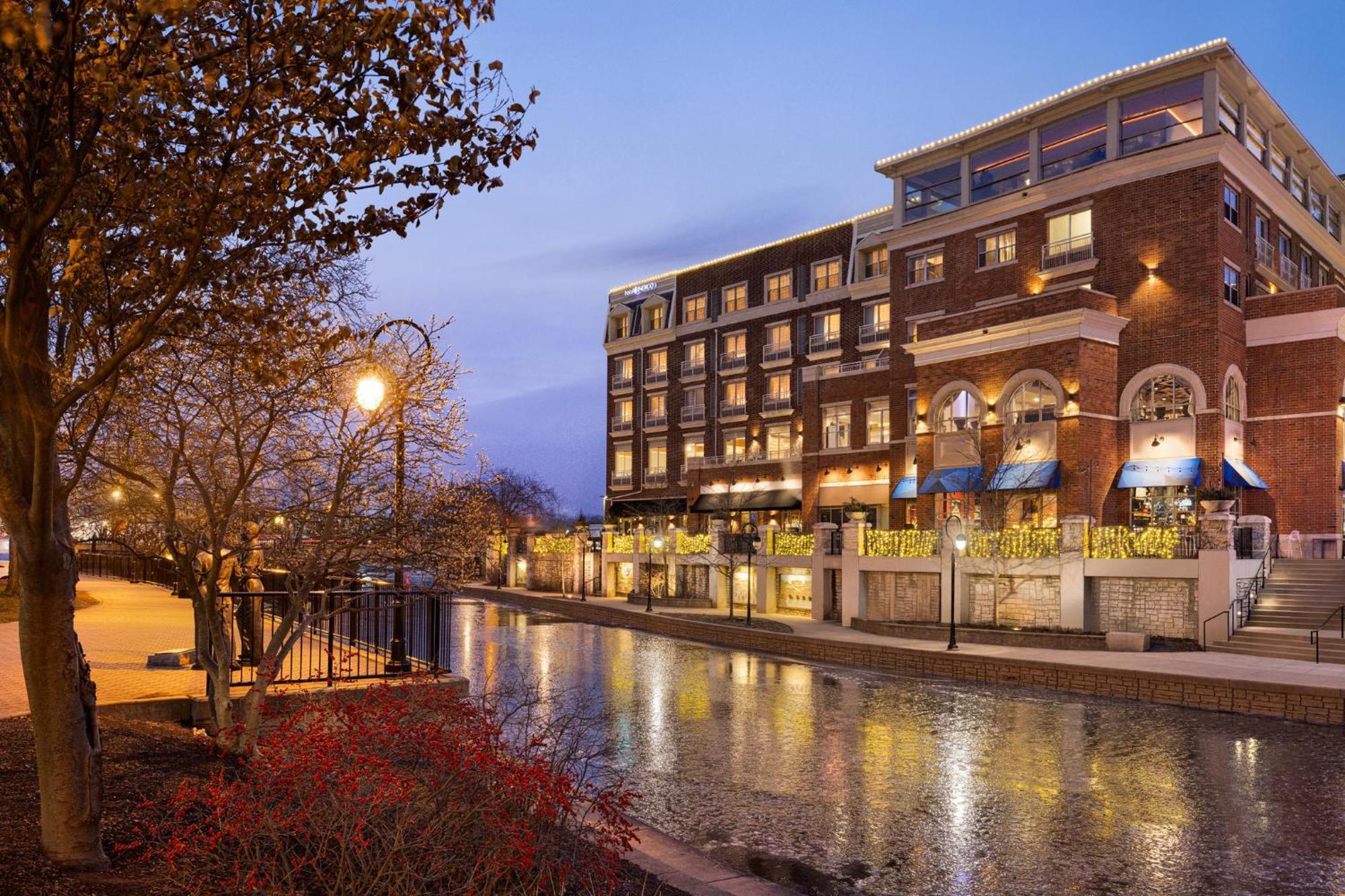 Hotel Indigo Naperville Riverwalk By Ihg Ngoại thất bức ảnh